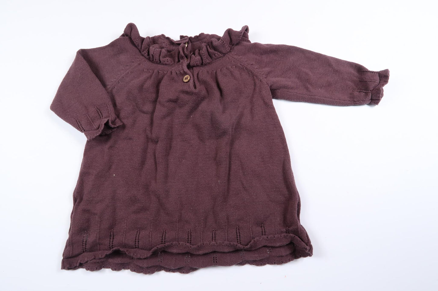 Lila stickad klänning från Newbie i storlek 68