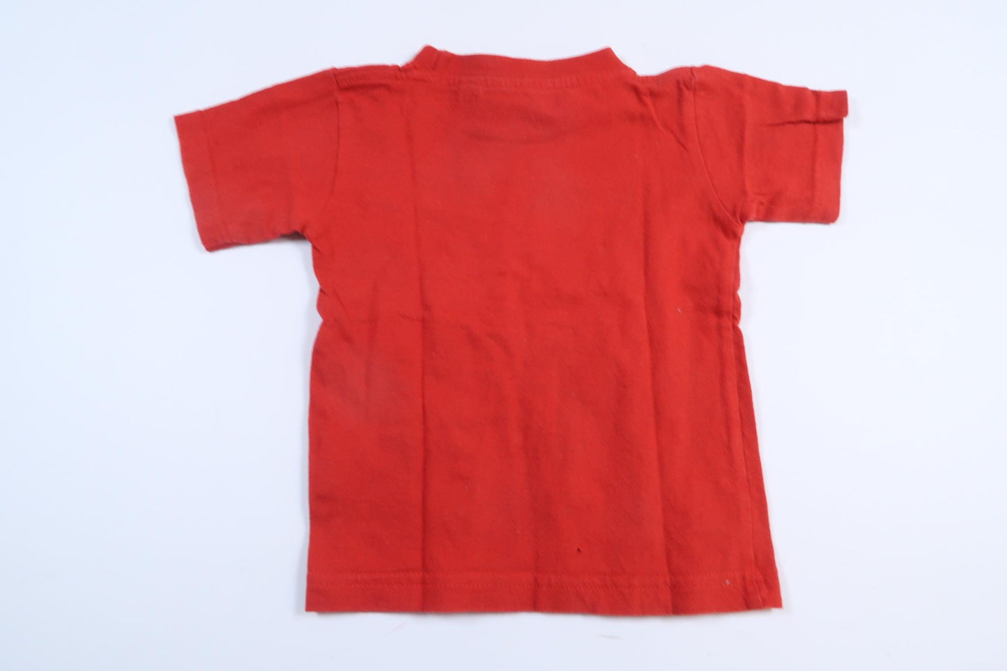 Röd kortärmad tröja med text i storlek 70/74