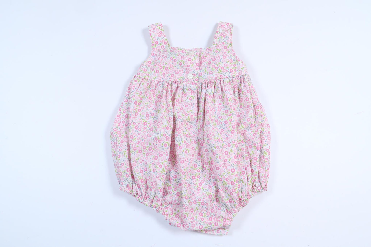 Rosa blommig linnebody från Edgehill i storlek 62, (6M)