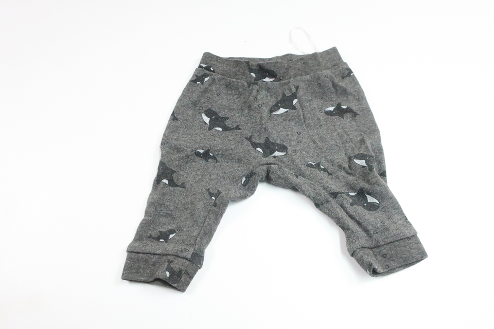 Byxor med valar från H&M - Storlek 56 - Grå