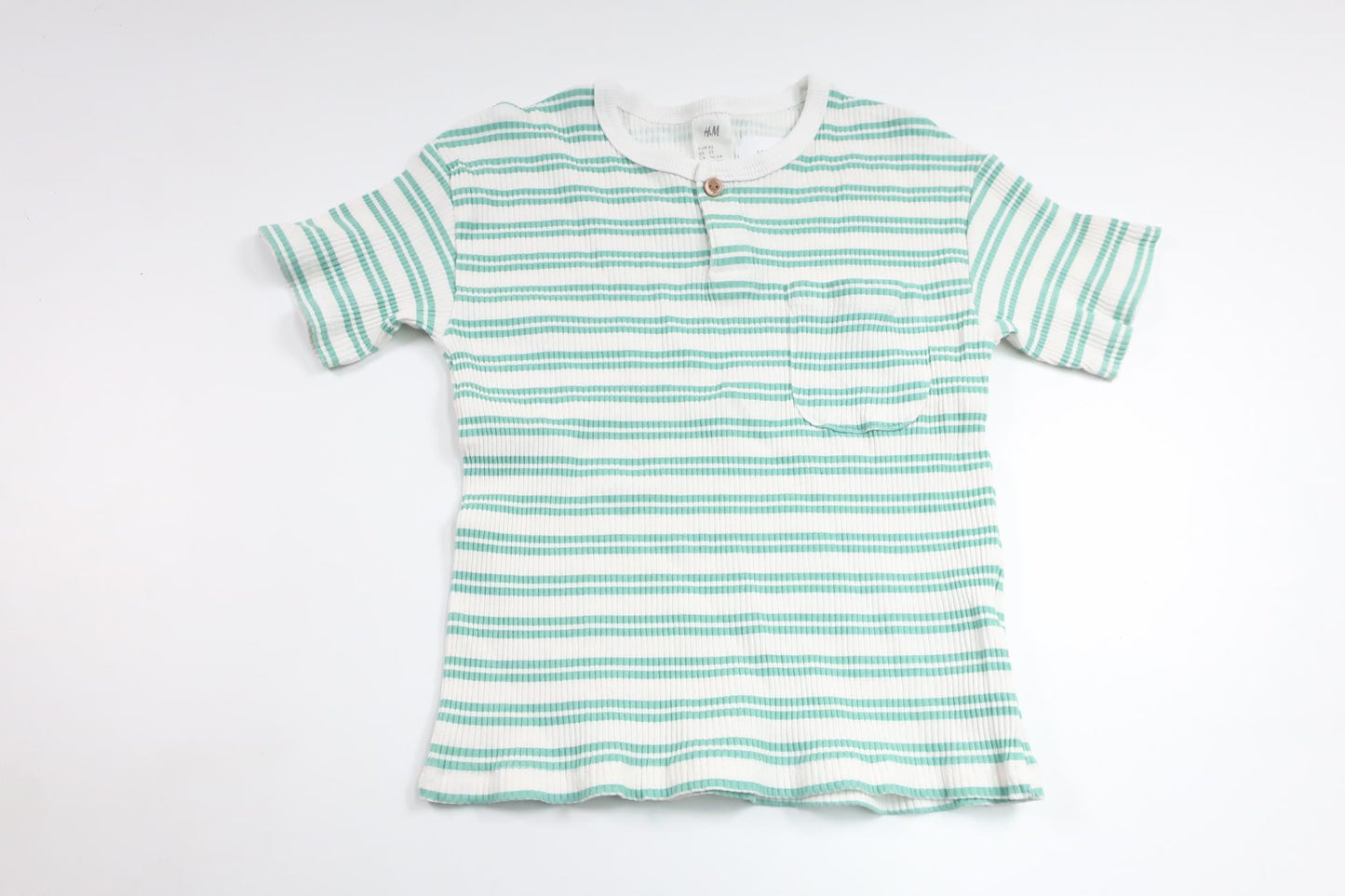 Ribbad t-shirt från H&M - Storlek 92 - Grön