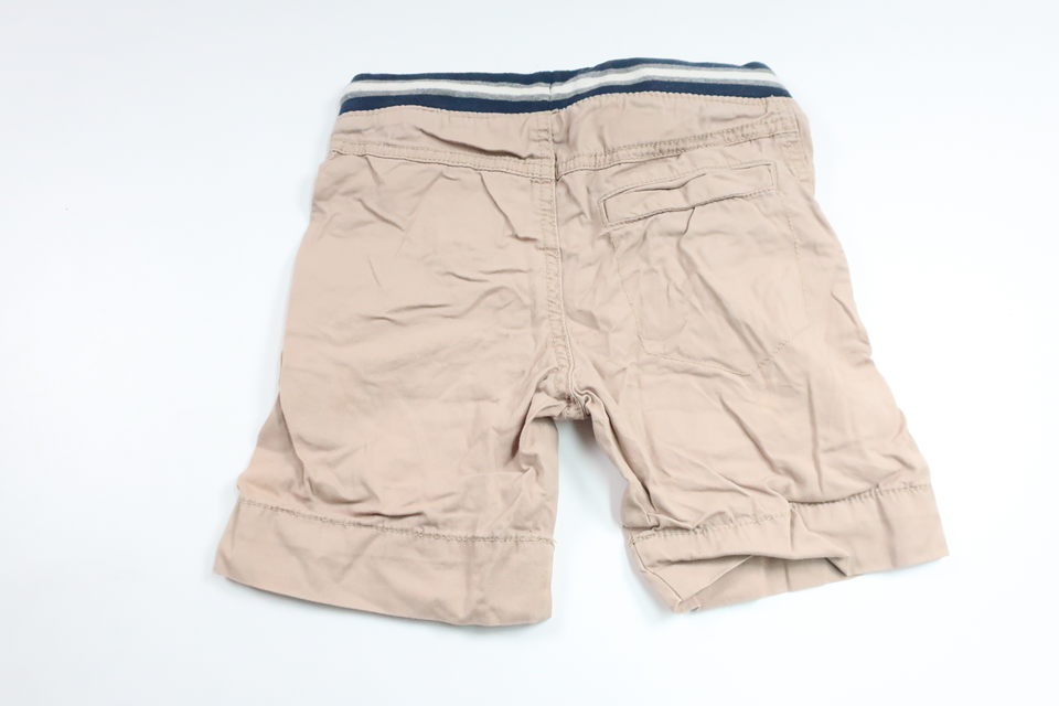 Shorts från H&M - Storlek 104 - Beige