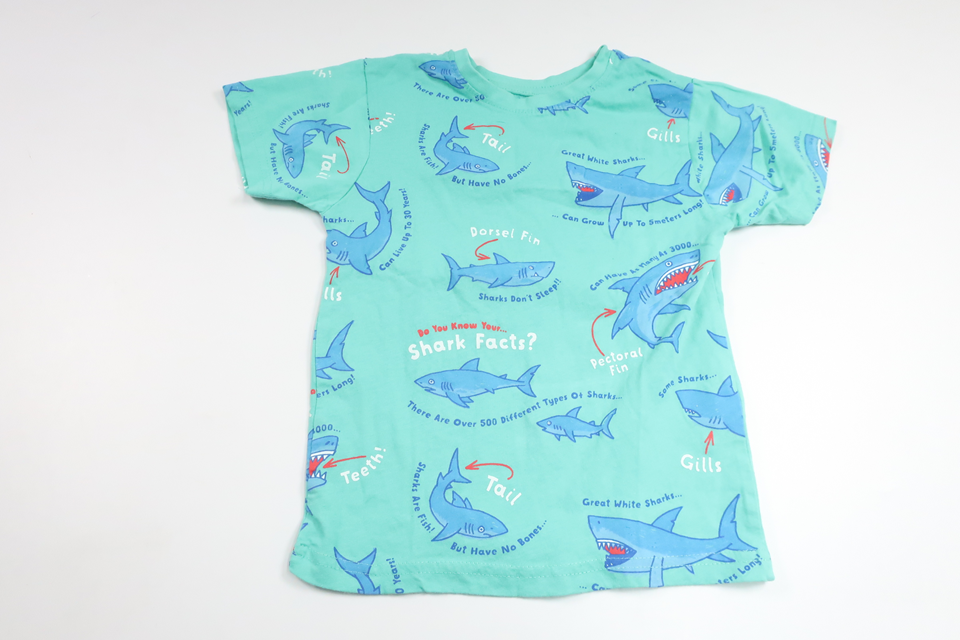 T-shirt från Primark - Storlek 104 - Blå