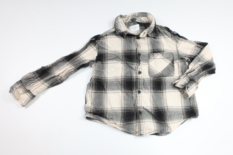 Rutig skjorta från H&M - Storlek 104 - Svart