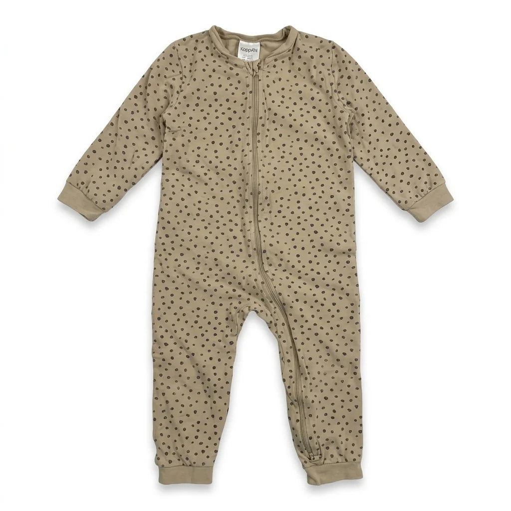 Prickig pyjamas från Kappahl - Storlek 92 - Beige