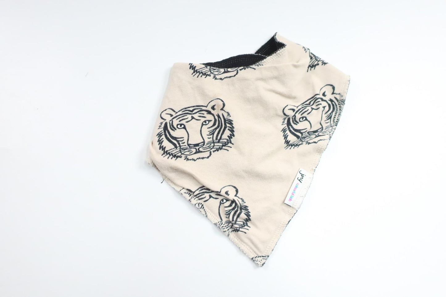 Haklapp med tigrar från Jny Colourful Kids - Storlek One size - Beige