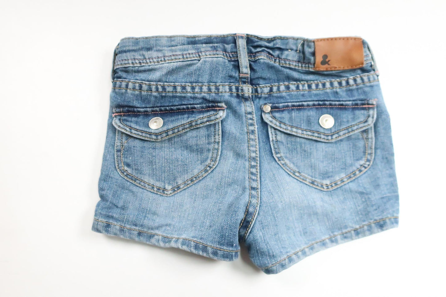 Jeansshorts från H&M - Storlek 104 - Denim