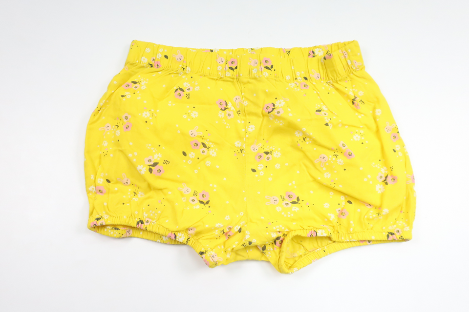 Blommiga shorts från H&M - Storlek 98 - Gul