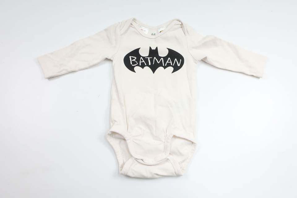 Body med Batman från H&M - Storlek 62 - Vit