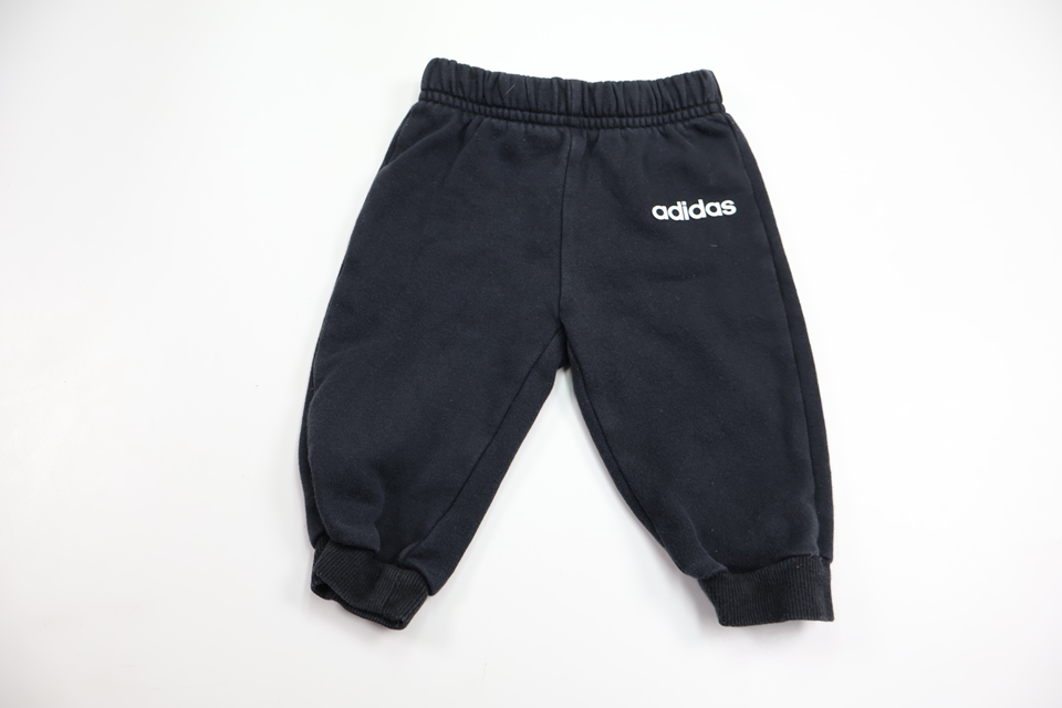 Byxor från Adidas - Storlek 62/68 - Svart