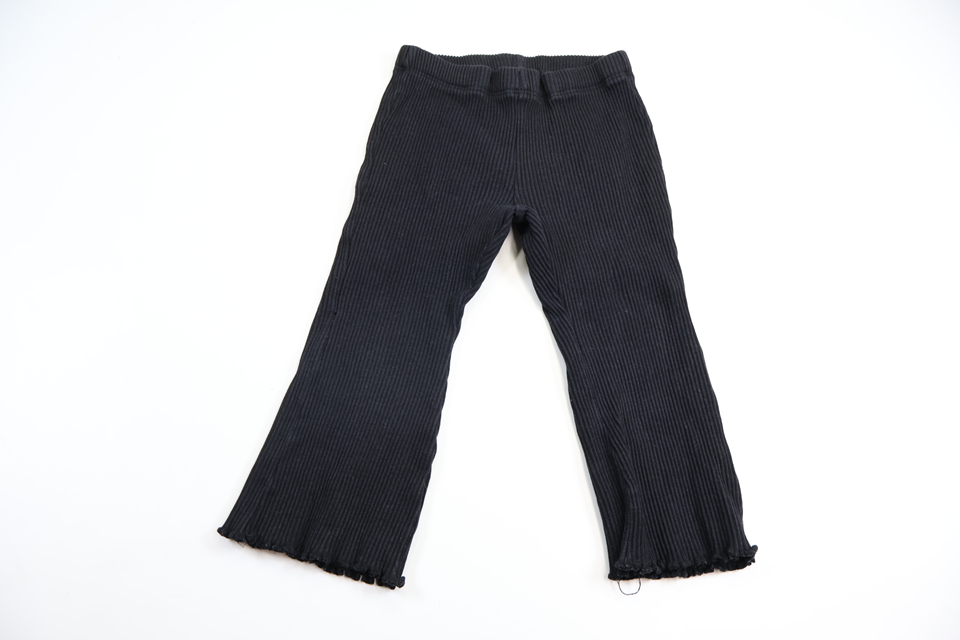 Utsvängda byxor från Lindex - Storlek 92 - Svart