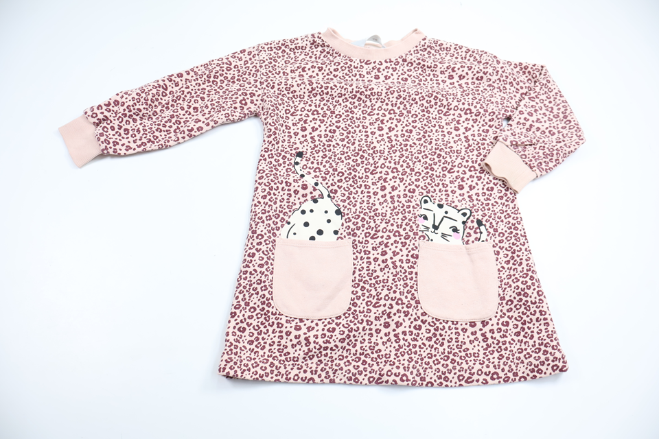Leopardmönstrad klänning från H&M - Storlek 110 - Rosa