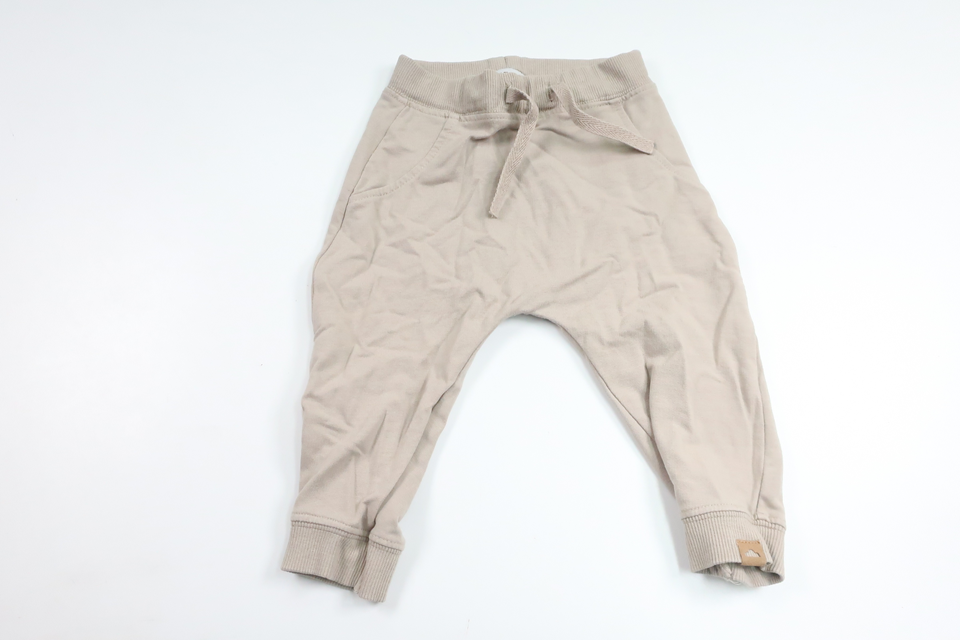 Byxor från Name It - Storlek 68 - Beige