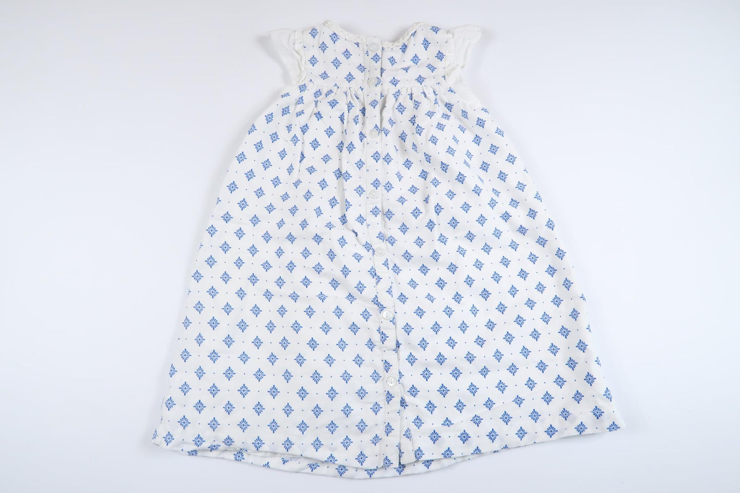 Vit klänning från Dp... Am i storlek 86