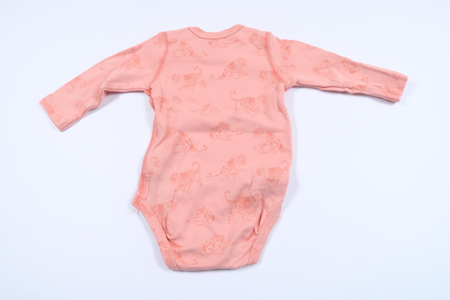 Rosa långärmad body med tigrar från Ellos i storlek 62