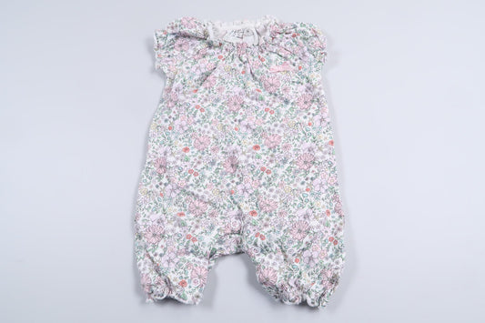 Blommig kortärmad byxdress från Lindex i storlek 50