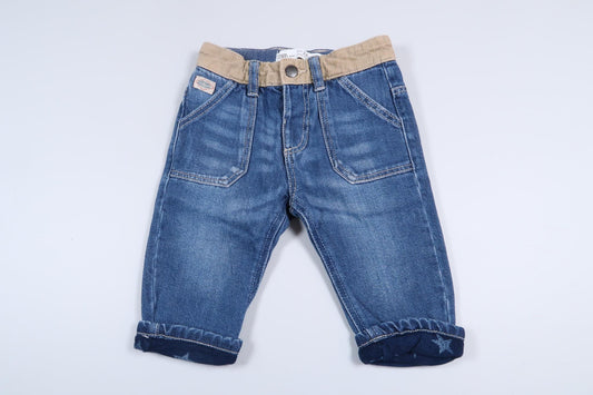Lätt fodrade jeans byxor från Zara i storlek 74