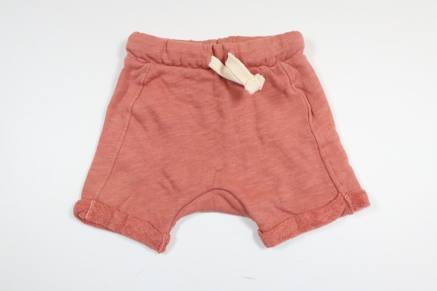 Bruna shorts från Cubus i storlek 62