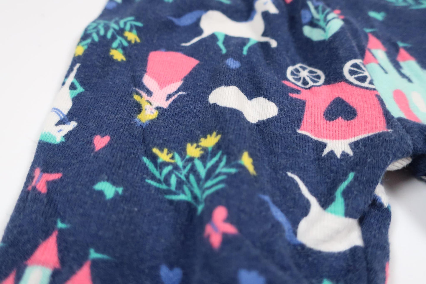 Marinblå tvådelad pyjamas från Carter's i storlek 6 M