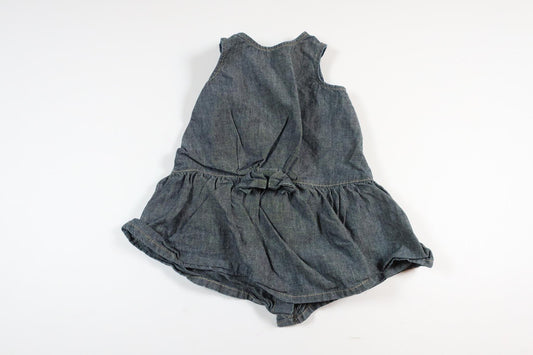 Mjuk jeans klänning från United Colors of Benetton i storlek 62