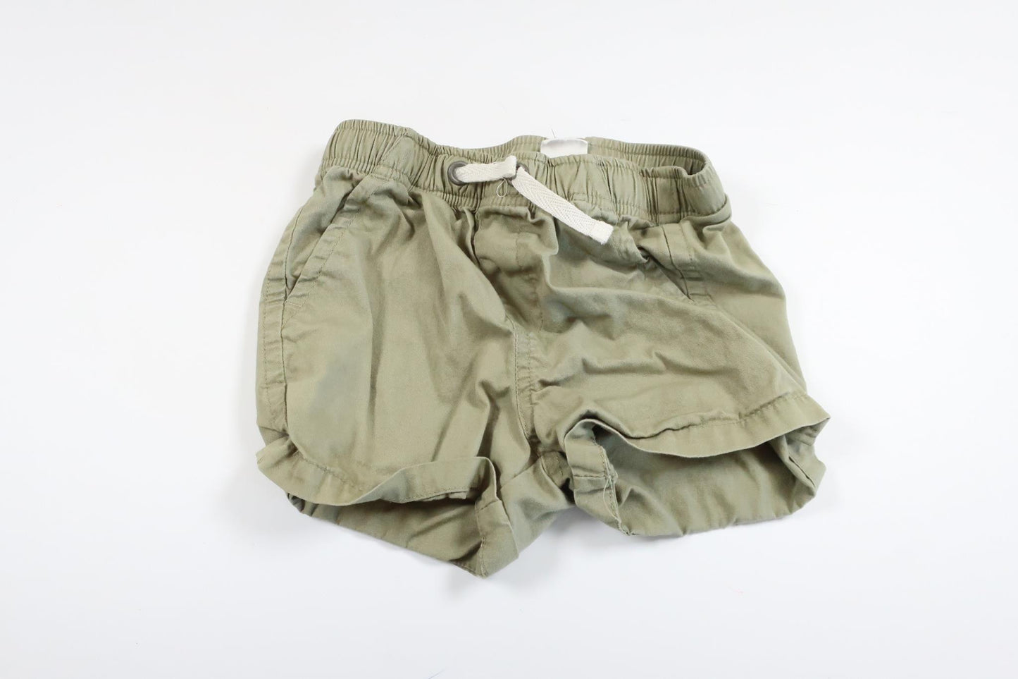 Gröna shorts från H&M i storlek 80