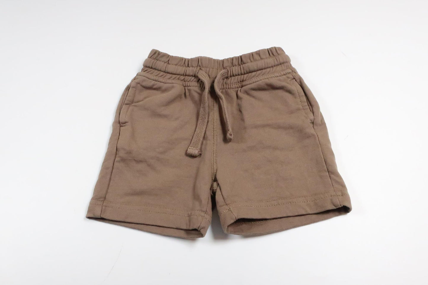 Gråa shorts från Denim Day i storlek 74