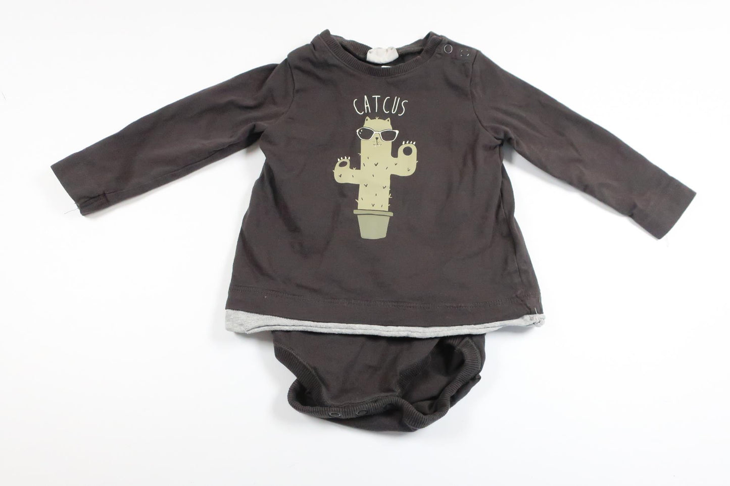 Tröja med inbyggd body från Kappahl - Storlek 74 - Grå