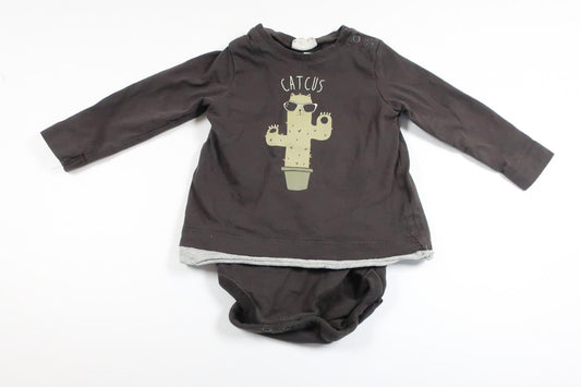 Tröja med inbyggd body från Kappahl - Storlek 74 - Grå