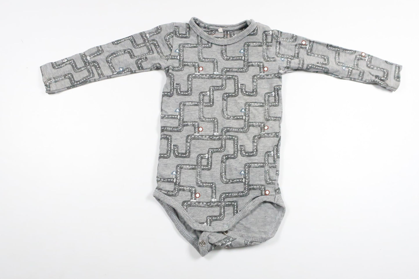 Body från Name It - Storlek 68 - Grå