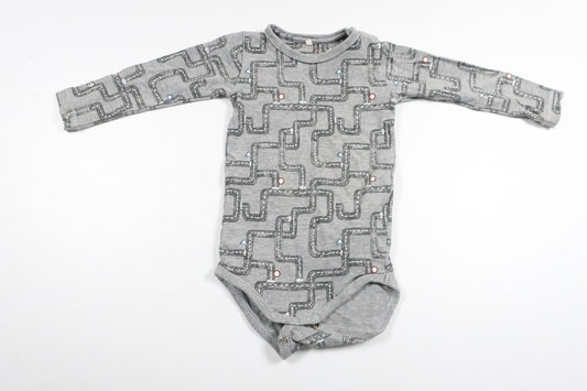 Body från Name It - Storlek 68 - Grå