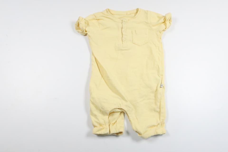 Jumpsuit från BEBE - Storlek 60 - Gul