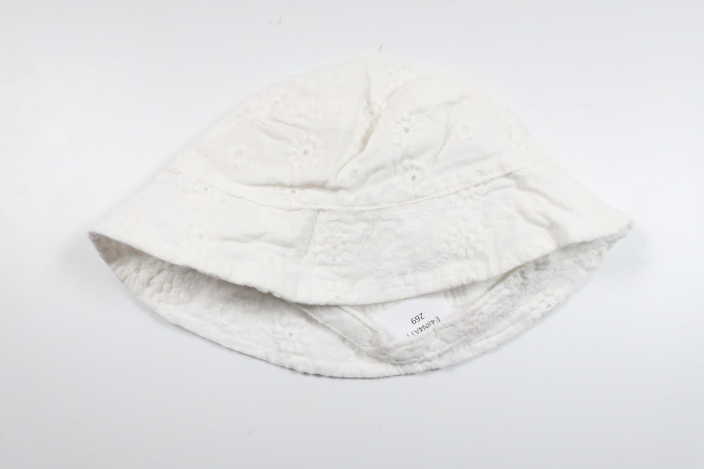 Solhatt från My Wear Baby - Storlek 62/68 - Vit