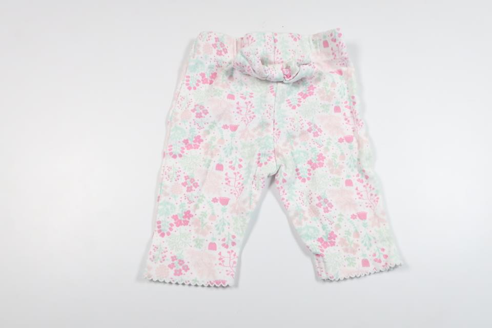 Korta byxor med rosett från Okänt - Storlek 62 - Vit