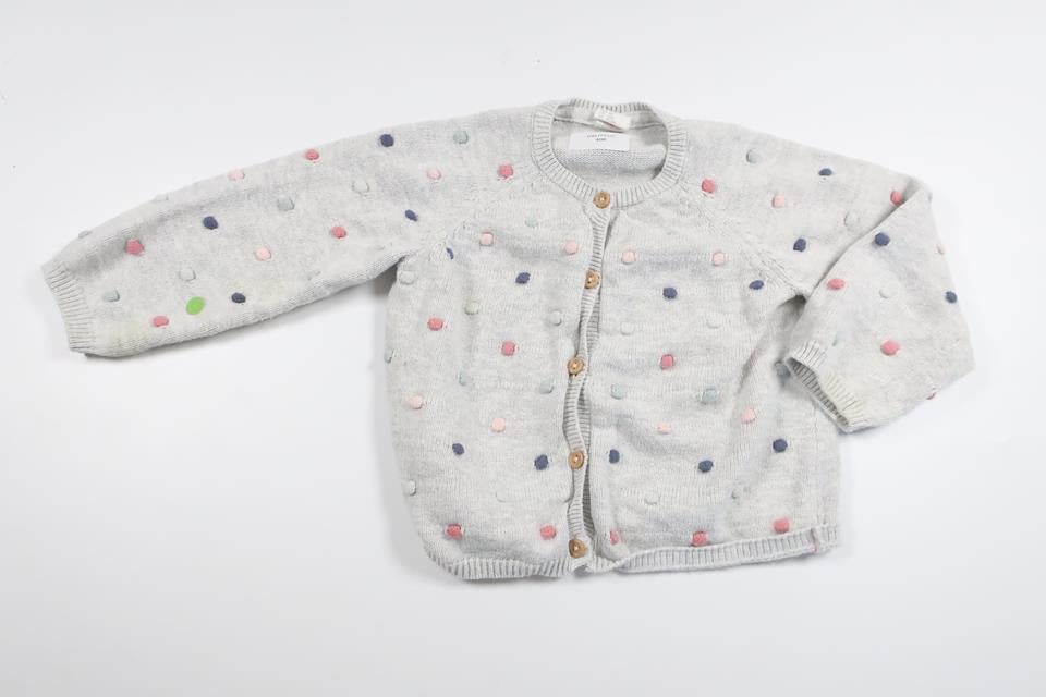 Stickad kofta med prickar från H&M - Storlek 80 - Grå