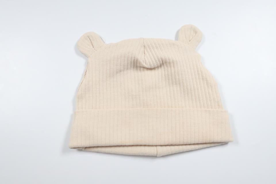 Ribbad mössa med öron från Okänt - Storlek 62 - Beige