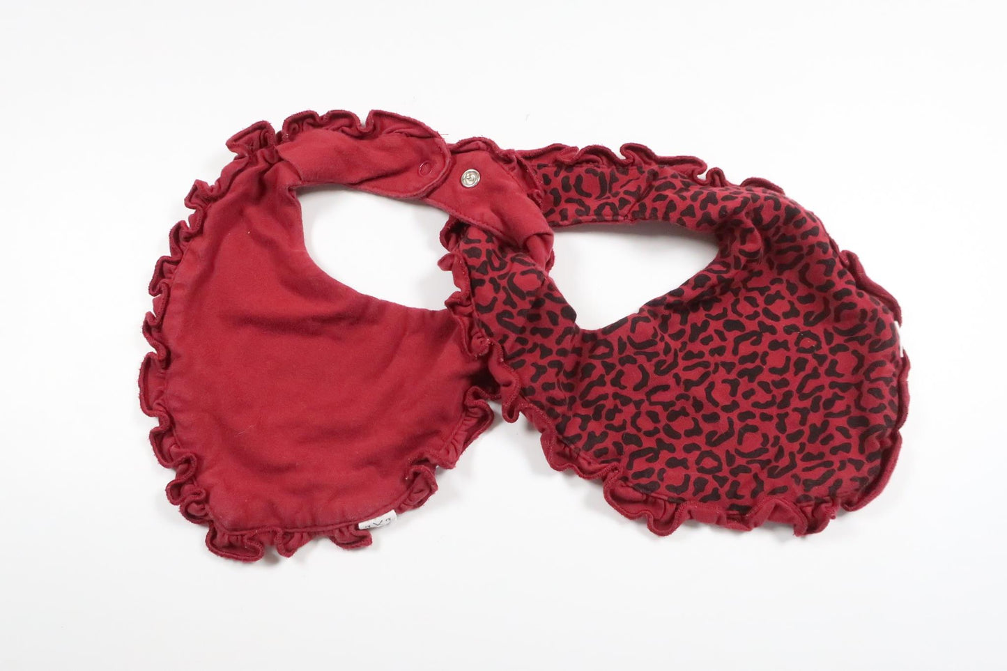 Tvåpack haklappar från Luca & Lola - Storlek One size - Vinröd