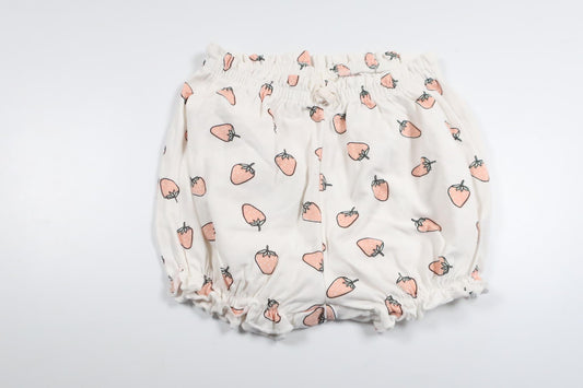 Shorts med jordgubbar från Kappahl - Storlek 86 - Vit