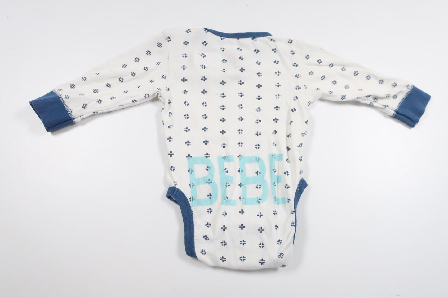 Body från BEBE - Storlek 62 - Vit