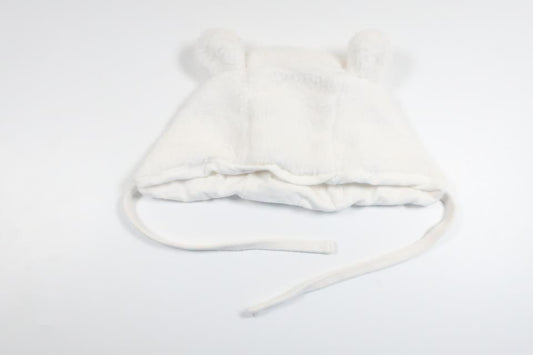 Mössa från Åhléns - Storlek 42/44 - Vit