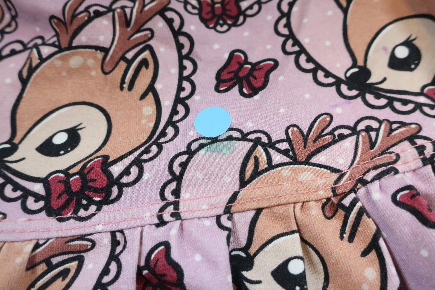 Klänning med renar från Okänt - Storlek 104 - Rosa