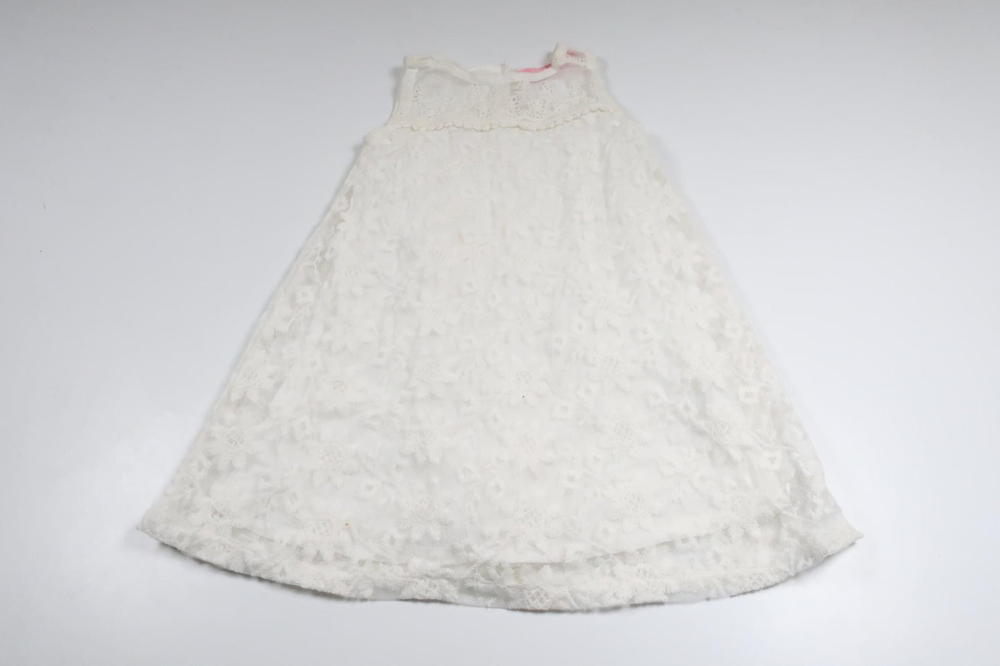 Spetsklänning från Knot So Bad - Storlek 104 - Vit