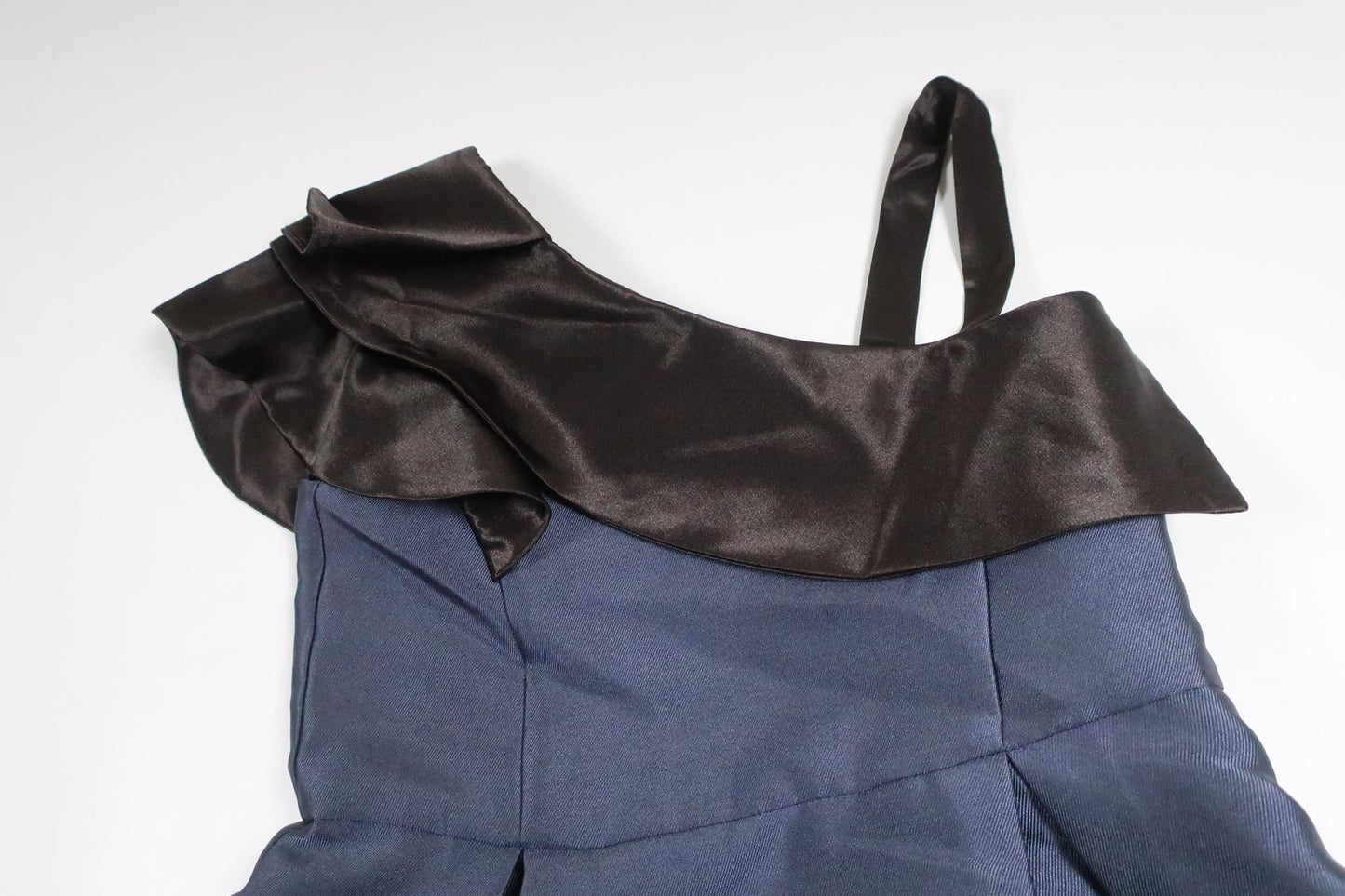 Festklänning från Friboo - Storlek 110/116 - Marinblå