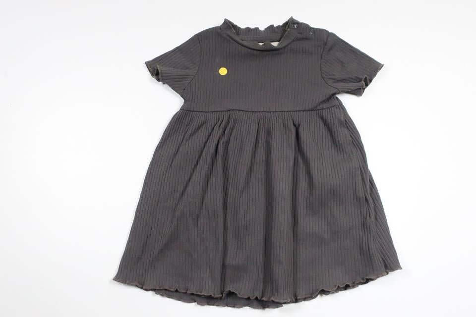 Ribbad klänning från Sweetie - Storlek 80 - Grå