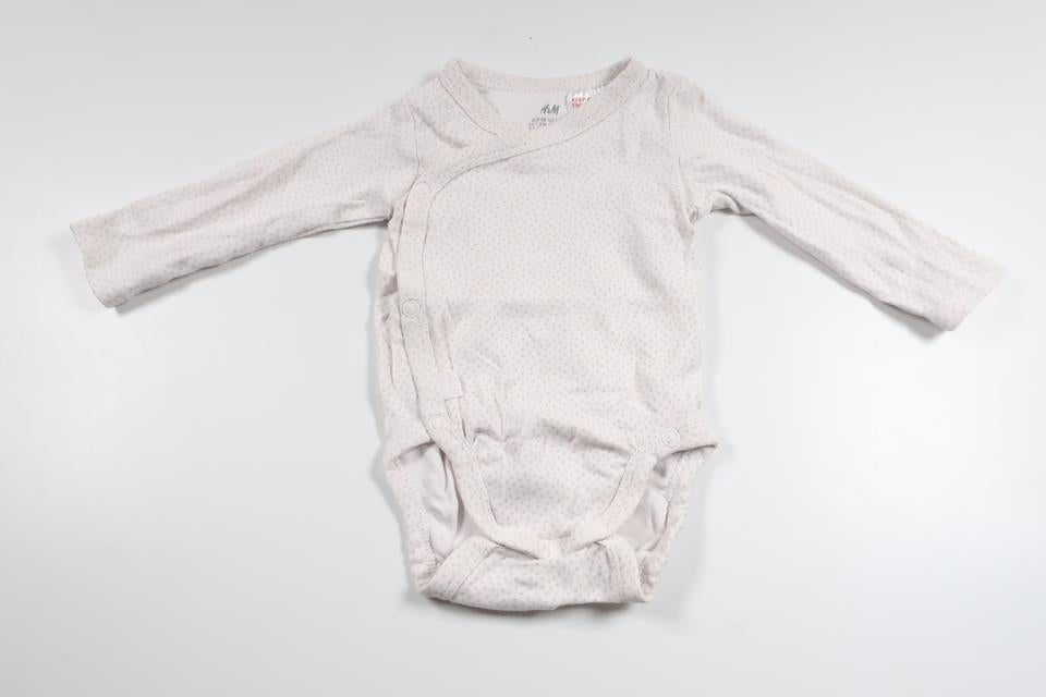 Prickig omlottbody från H&M - Storlek 56 - Vit