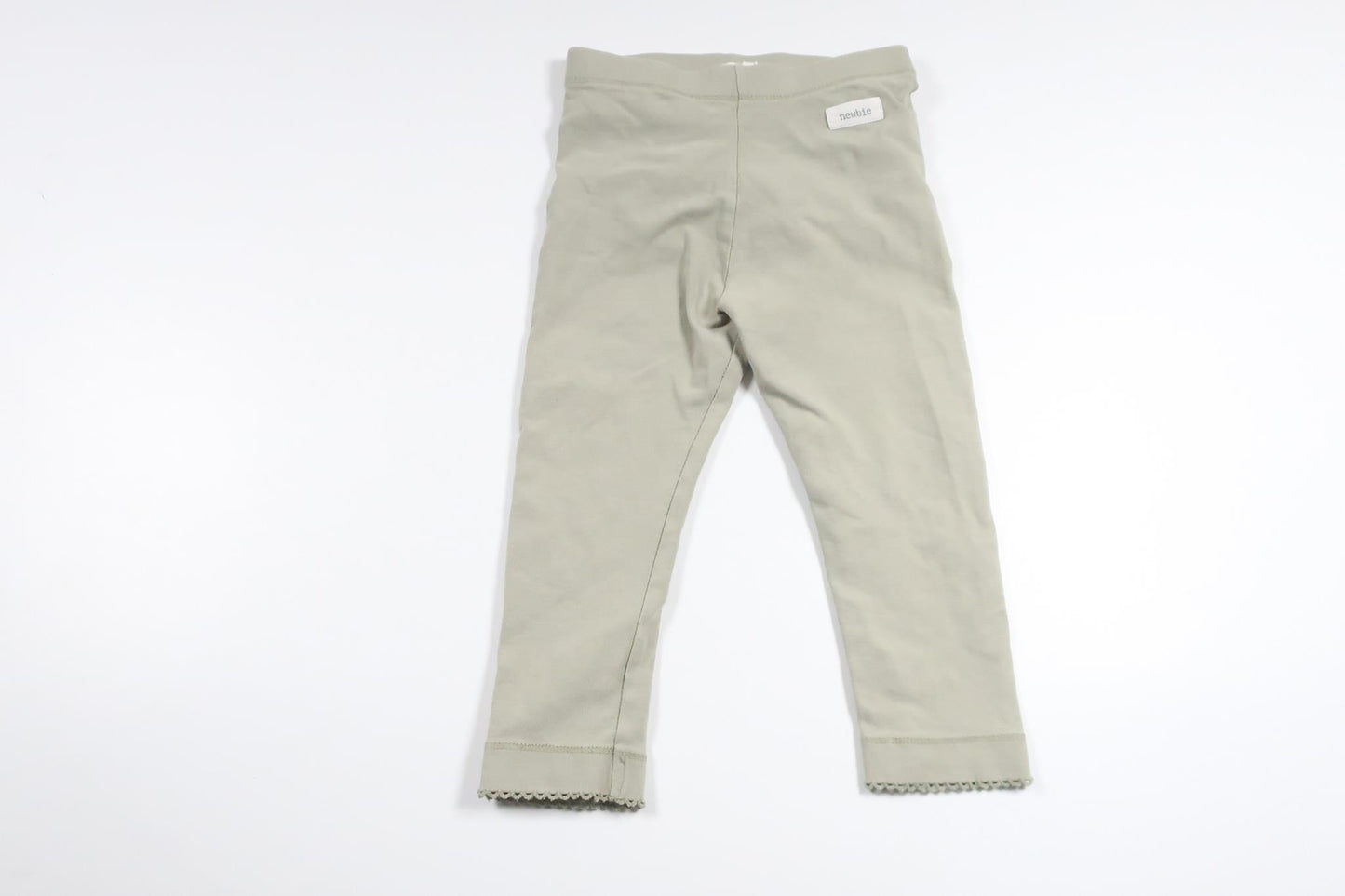 Byxor med volang från Newbie - Storlek 86 - Grön