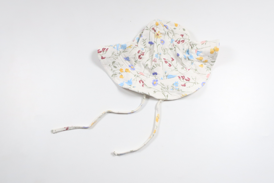 Soft sun hat from Lindex - Size 48/50 - White