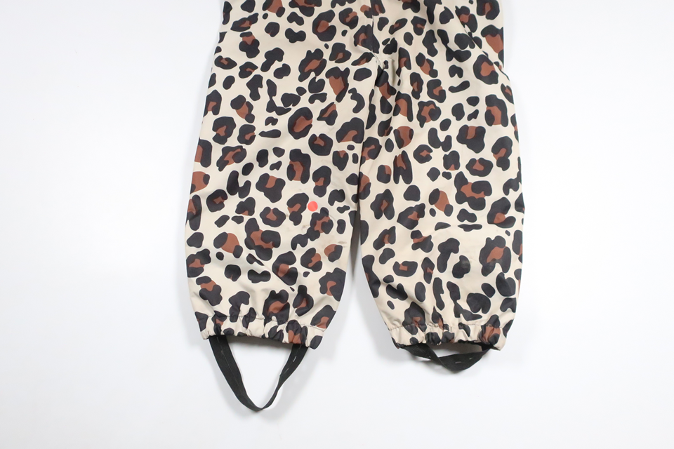 Leopardmönstrad skaloverall från Nordbjörn - Storlek 92 - Beige