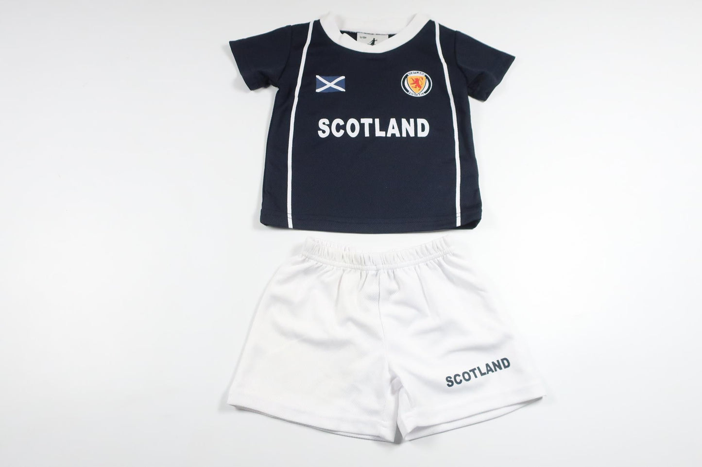 Fotbollsset Scotland från Football Nation - Storlek 86 - Marinblå