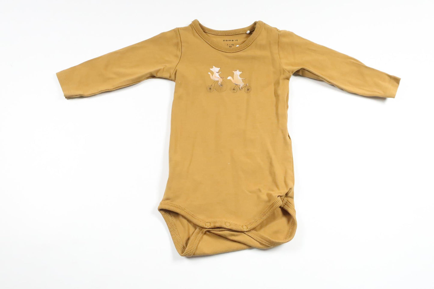 Body från Name It - Storlek 62 - Gul