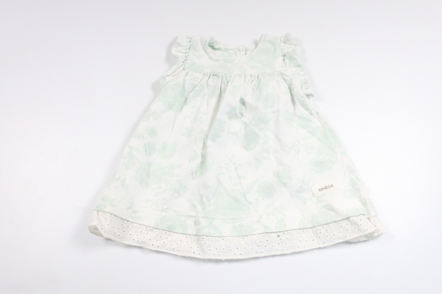 Blommig klänning från Newbie - Storlek 56 - Grön